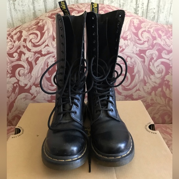 Doc Martens 1914 Boots 14 Eye - Picture 12 of 12